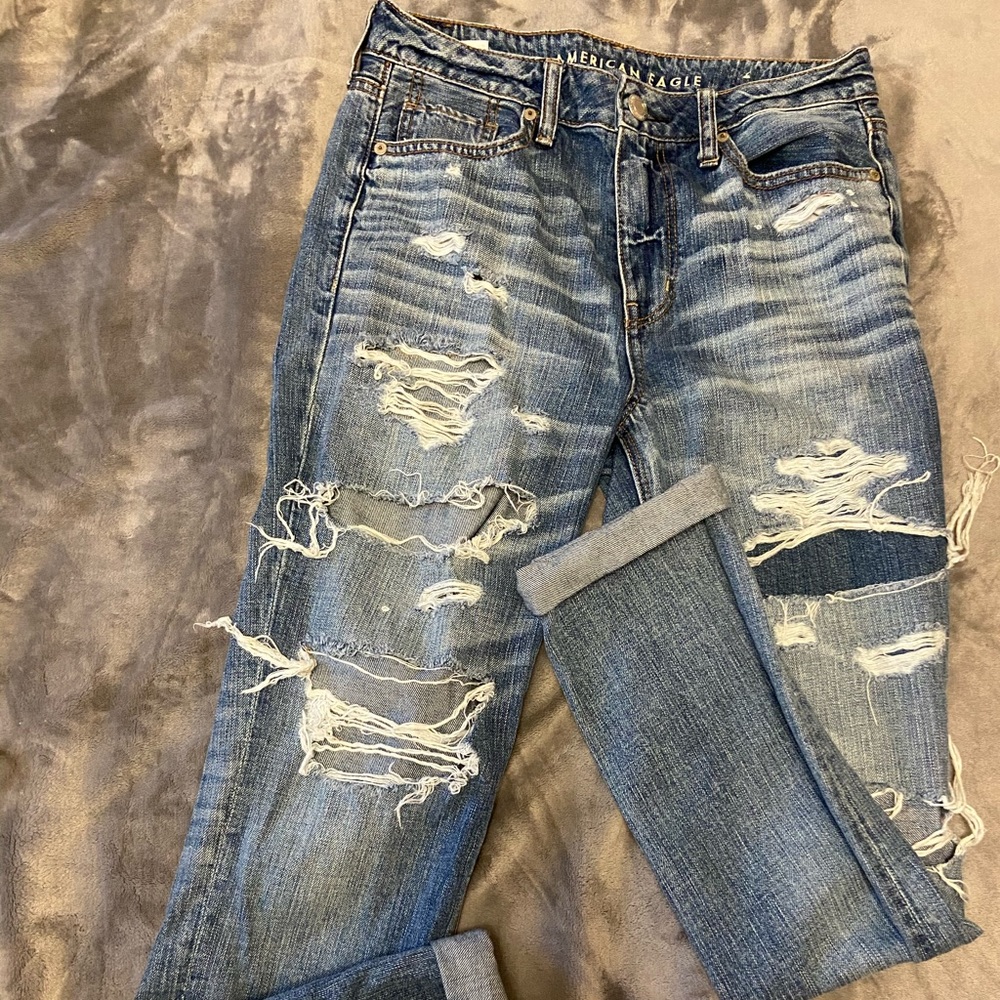 American Eagle mom jeans